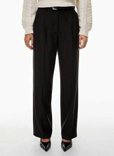 Aritzia Carrot Pants size 0 - Like New