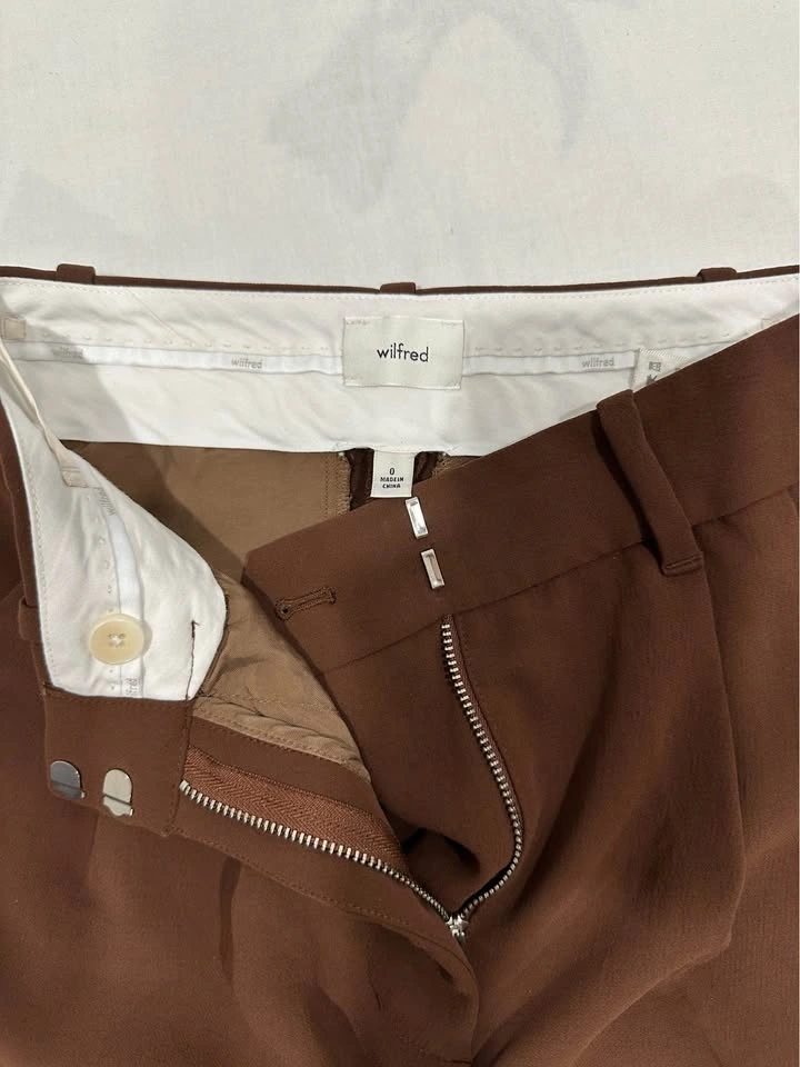 Aritzia Carrot Pants Cognac Size 0 - photo 4