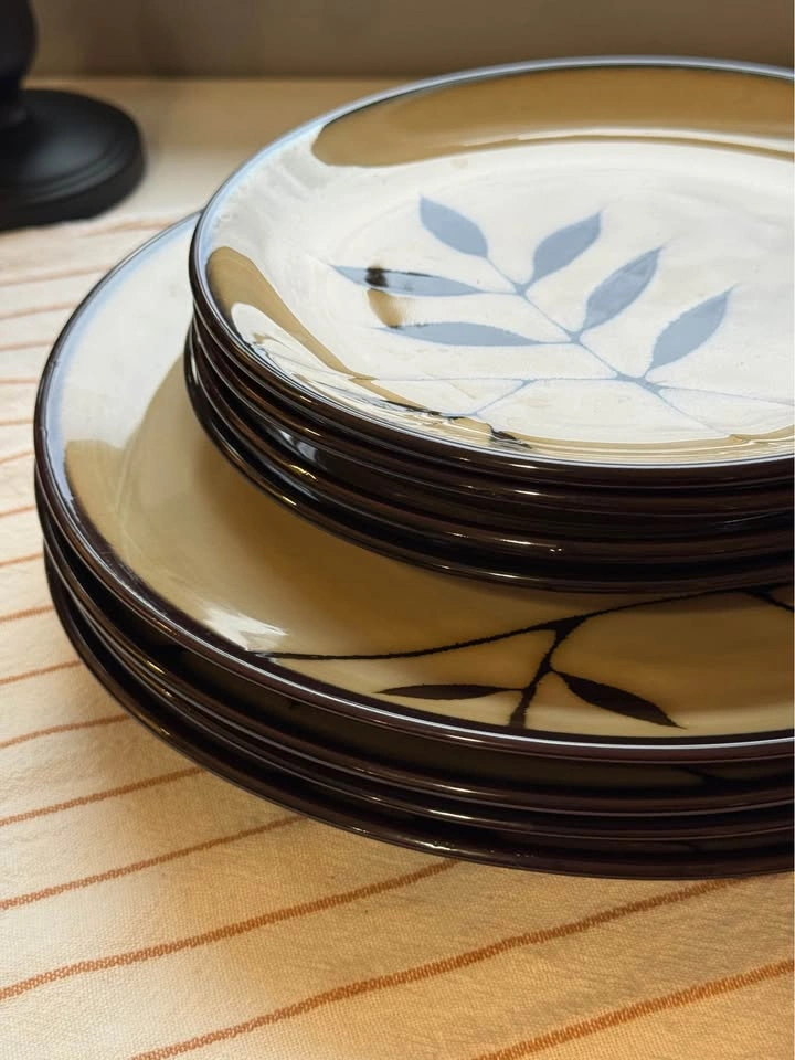 Gibson Elite Midnight Palm- 4 Dinner and 4 Salad Plates - photo 2