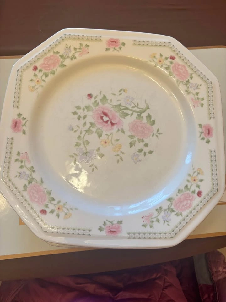 Global Designs Floral Octagonal Plate Set - photo 5