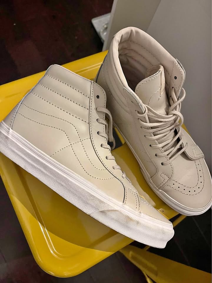Vans Sk8-Hi DX - Whisper Pink/Gold - 7.5 women’s