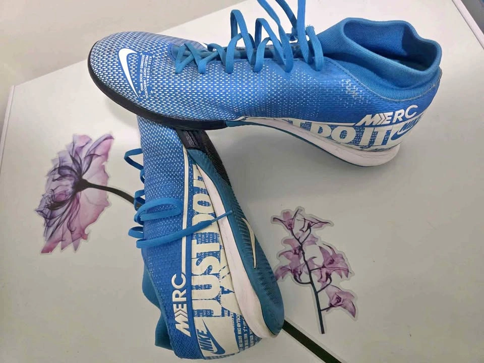 Futsal Soccer Shoes