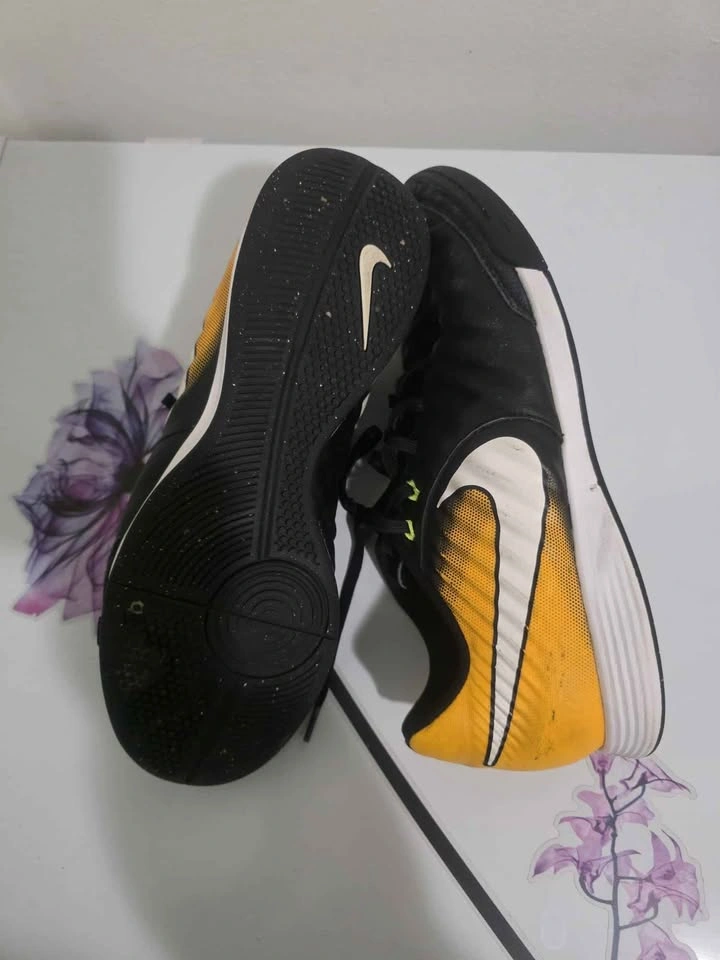 Futsal Soccer Shoes - photo 2