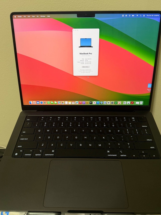 MacBook Pro 14" – M3 Pro – 18GB RAM – 512GB - photo 3
