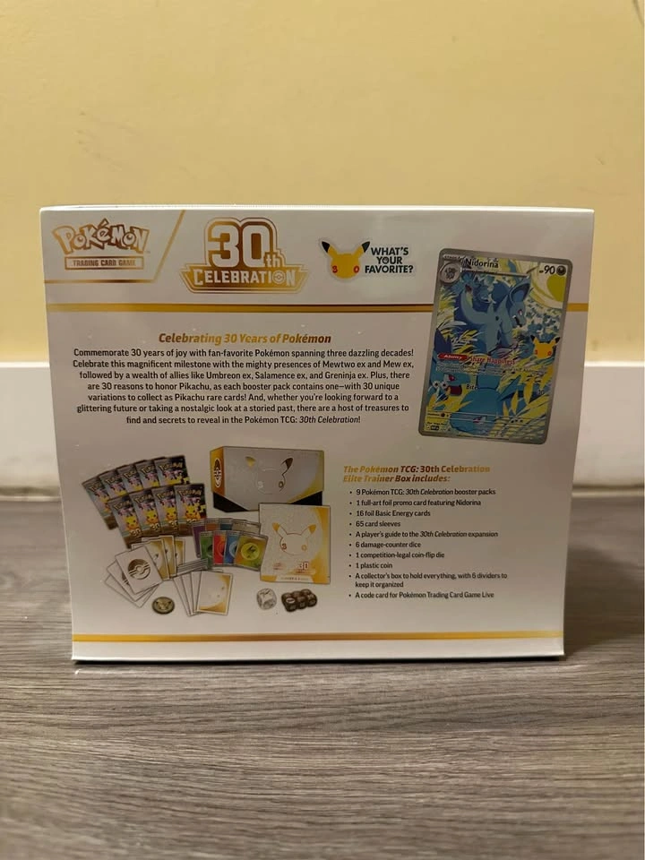 Pokemon 30th Anniversary ETB - photo 2