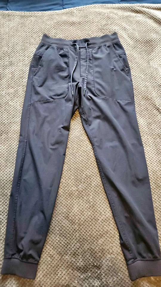 Lululemon Warpstreme Joggers