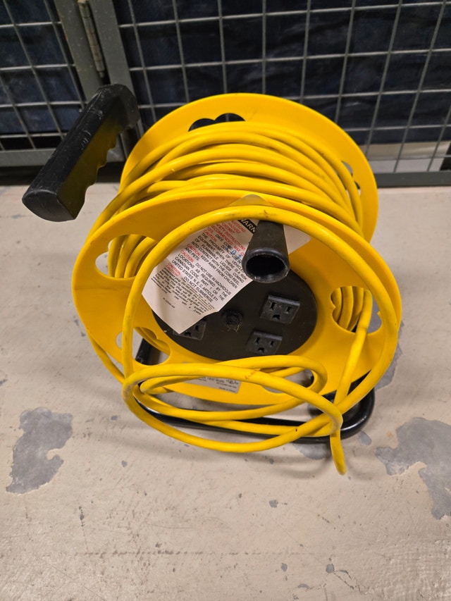 Extension Cords & Cord Reel