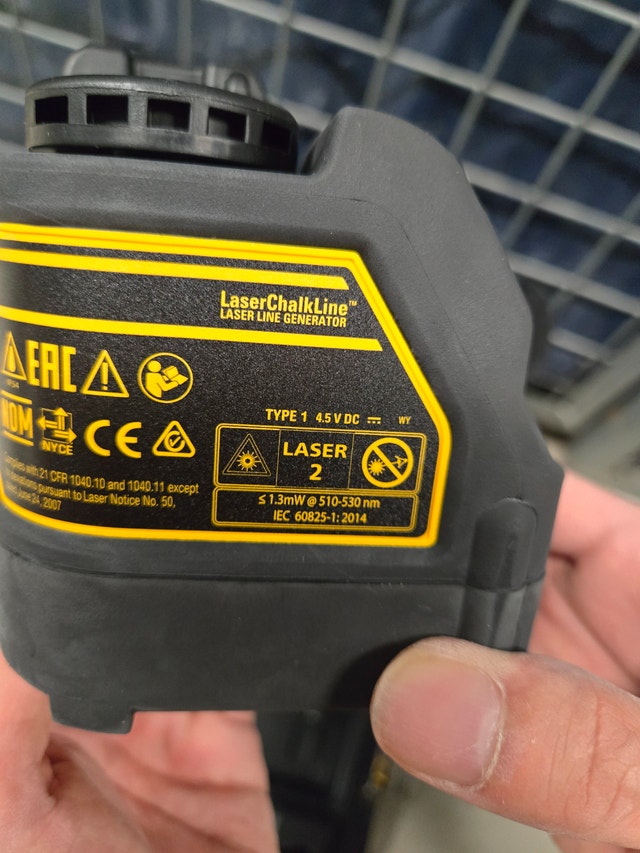 DeWalt DW088CG Green Line Laser Level Set - photo 4