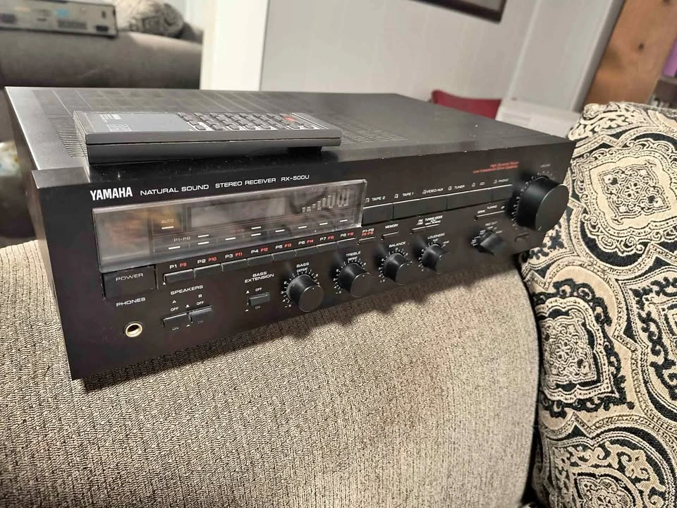 Yamaha rx-500U receiver/amp
