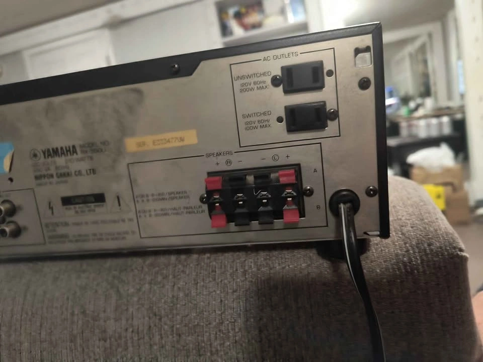 Yamaha rx-500U receiver/amp - photo 3