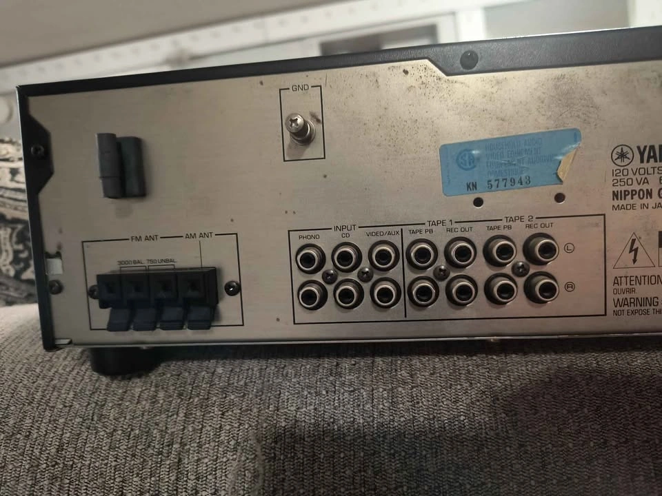 Yamaha rx-500U receiver/amp - photo 4