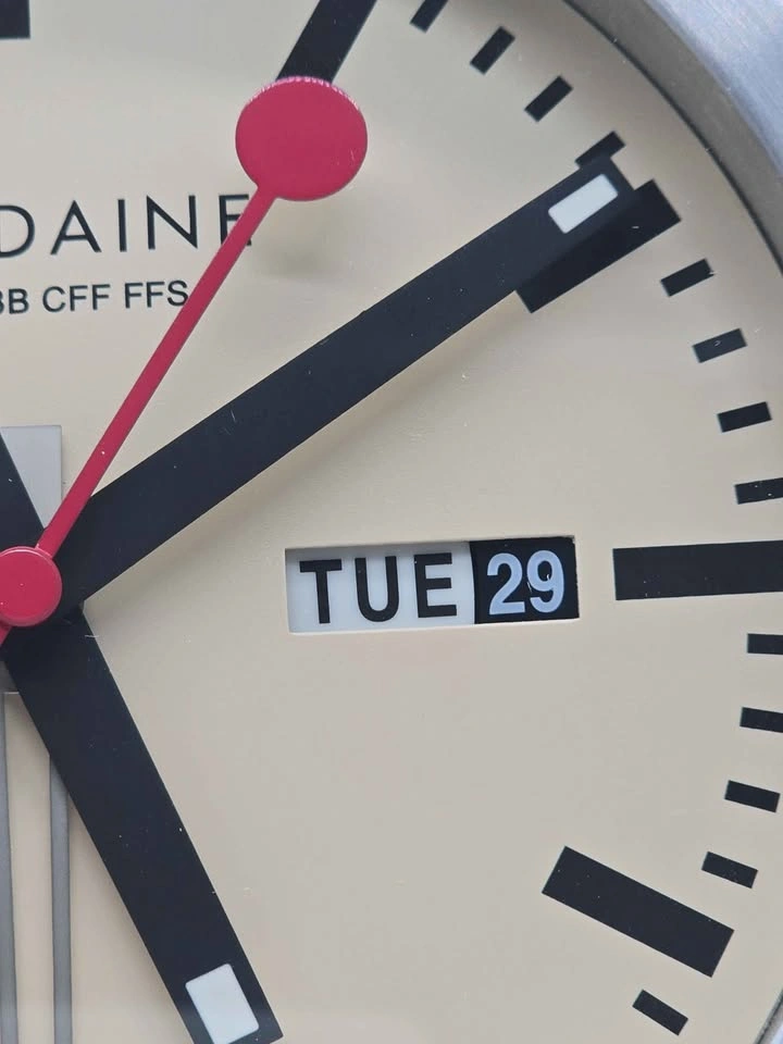 Mondaine Official Swiss Railways Desk Clock - photo 4