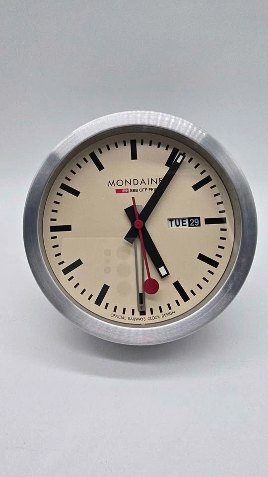 Mondaine Official Swiss Railways Desk Clock - photo 5