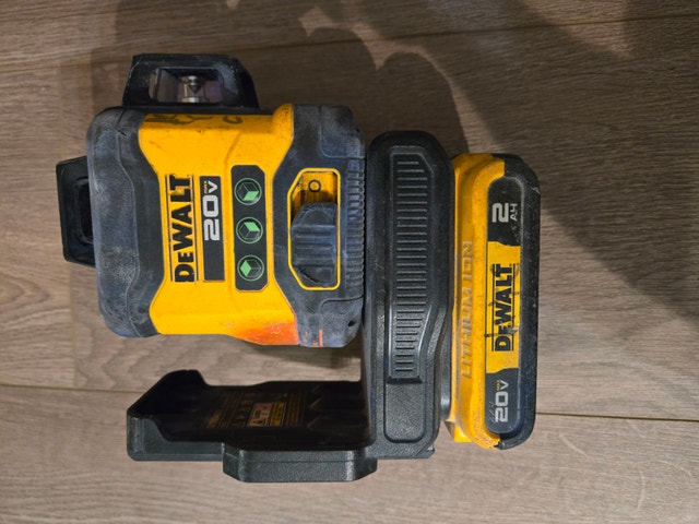 DeWalt DCLE34031 20V Max Green 3x360 Line Laser Level-Tool Only