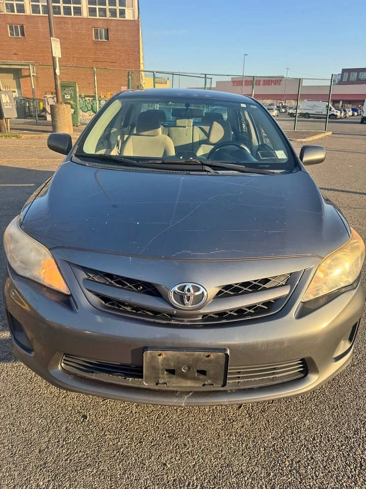 2012 Toyota Corolla · LE Sedan 4D