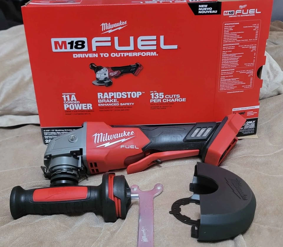 Milwaukee M18 FUEL 4-1/2" / 5" Braking Grinder 2880-20 - photo 3