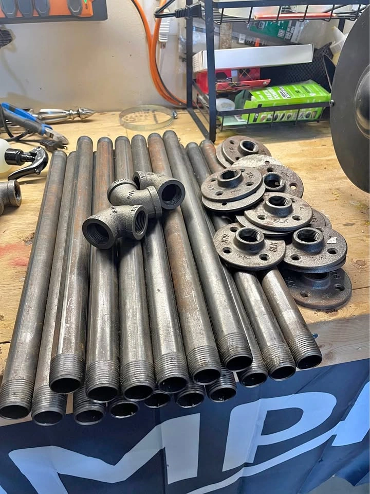 Threaded Steel Pipe & Base Plates