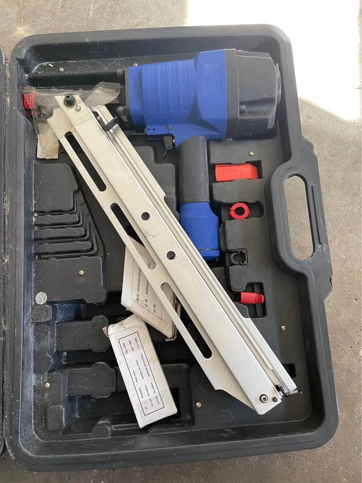 Campbell Hausfeld three pneumatic nail gun kit - photo 5
