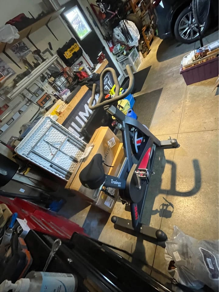 HMC Trainer 5008 Spin Bike - photo 3