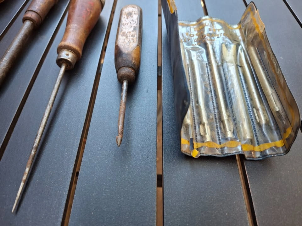 Vintage Wood-Handled Tool Lot — Awls, Rug Hook, Oxwall Set - photo 2