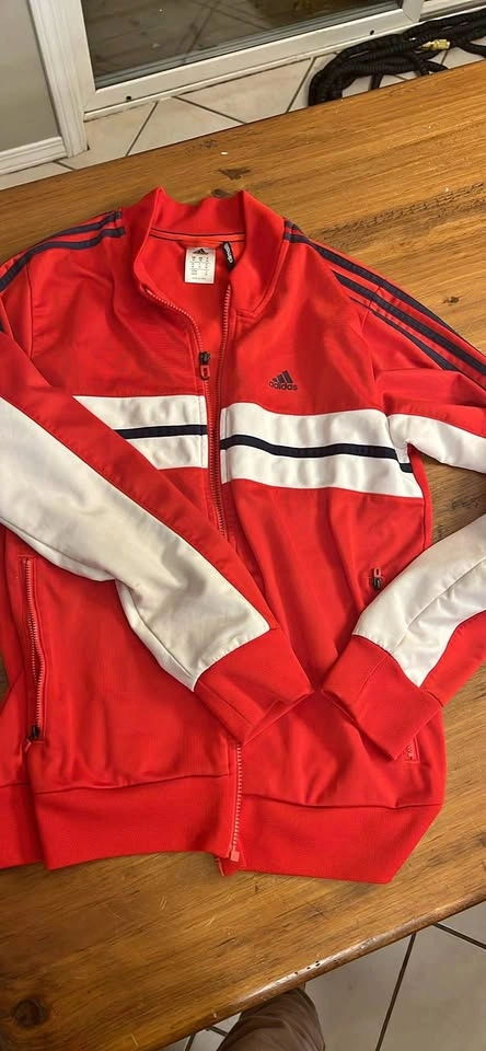 Medium size - Men's Adidas full-zip track jacket