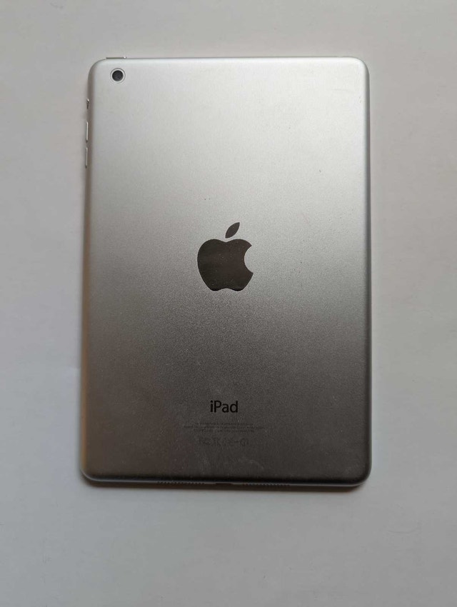 Apple iPad Mini 1st Gen - photo 3