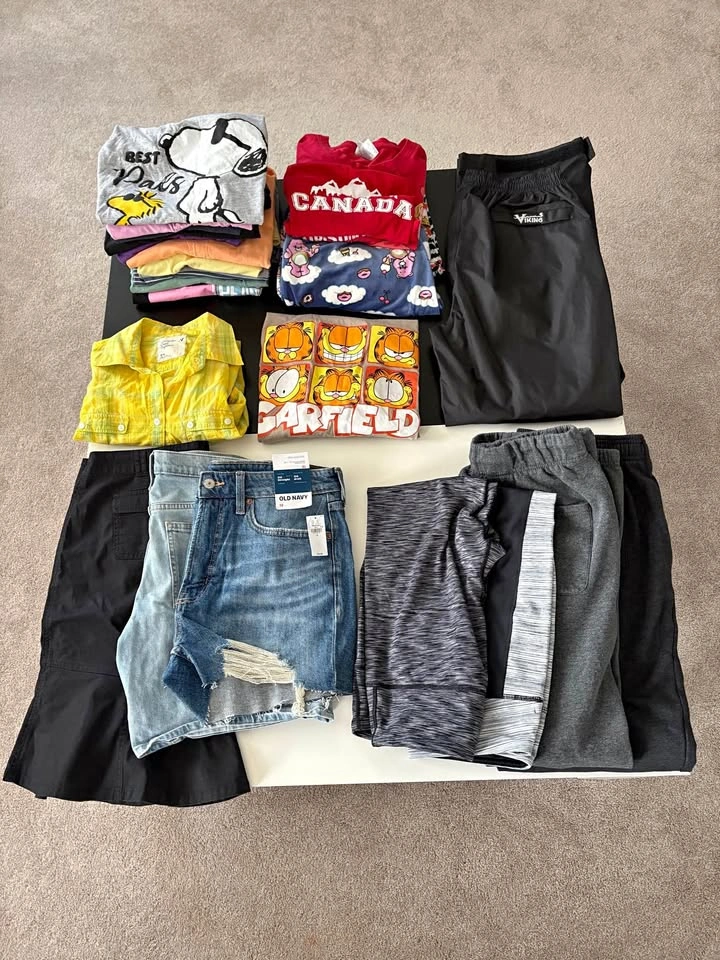 Lot Women’s Clothing Size Med/Lg