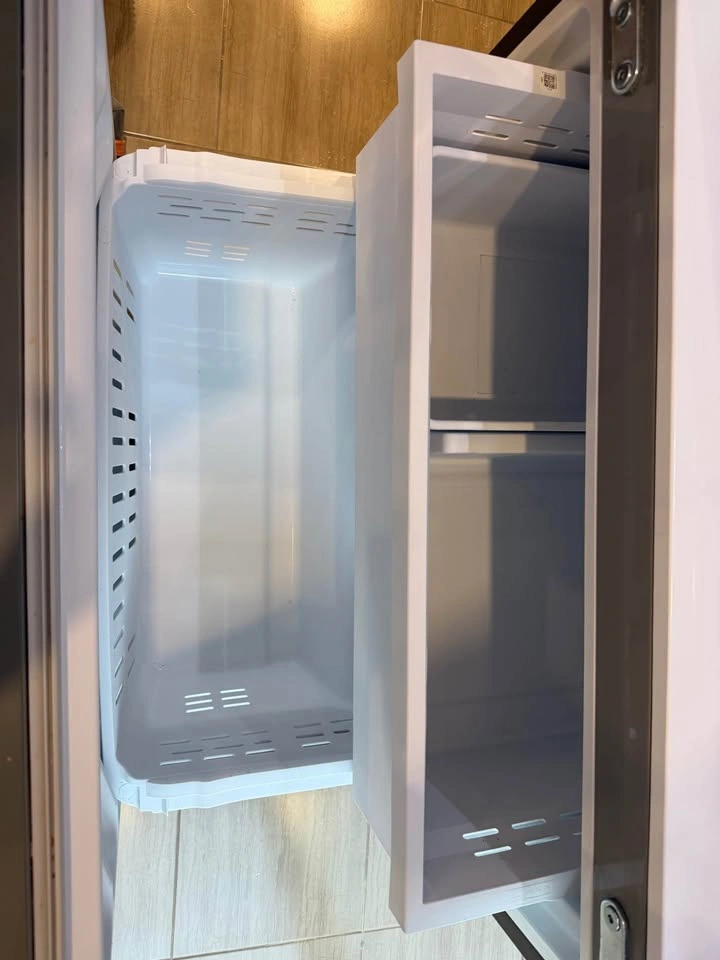Samsung RF18A5101SR French Door Refrigerator - photo 3