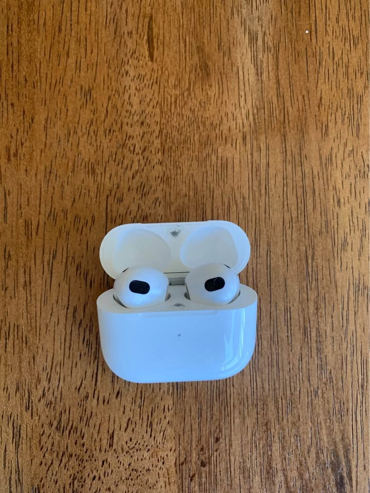 AirPods GEN 3 with case - photo 2