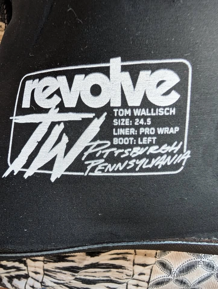 K2 Revolver Tom Wallisch Pro Ski Boots - Size 24.5 - photo 2
