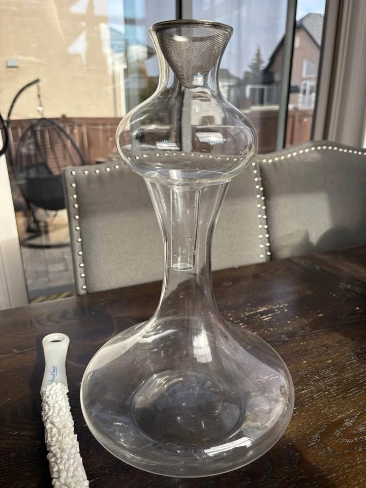 Glass Wine Decanter w/Aerator - photo 2