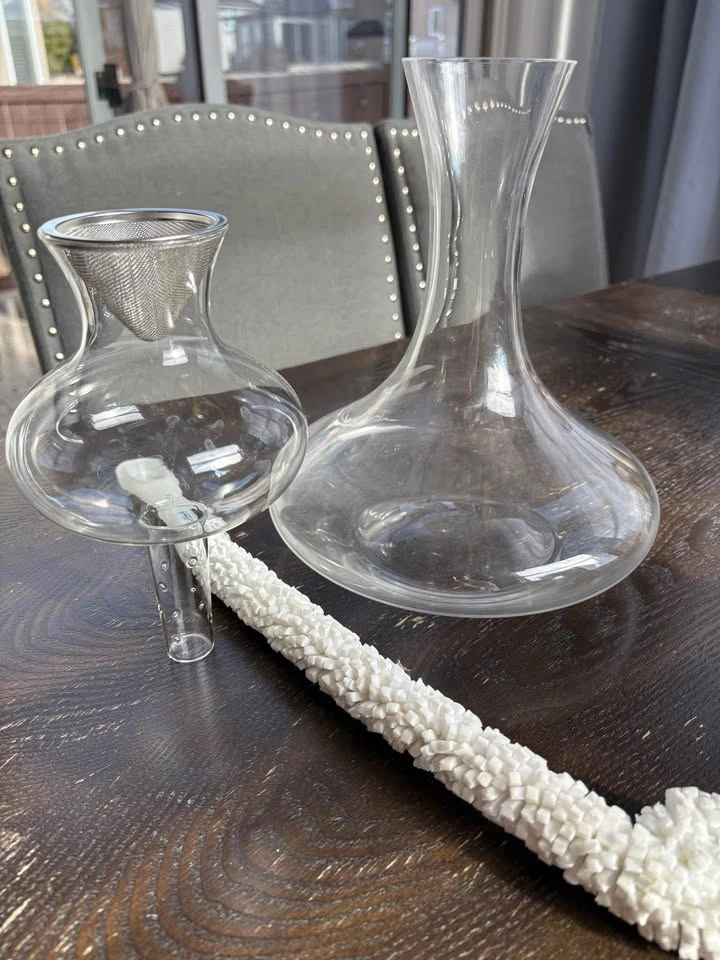 Glass Wine Decanter w/Aerator - photo 3