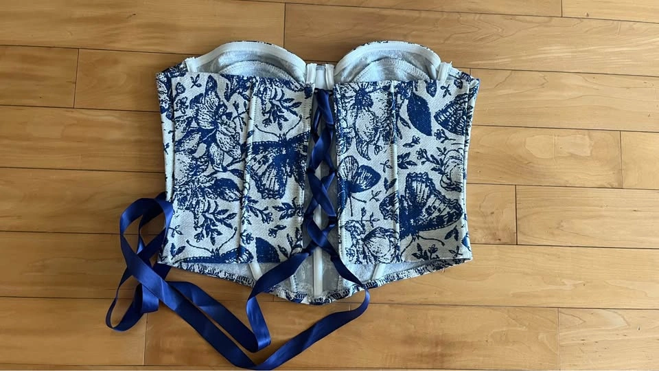 Corset Size L - photo 2