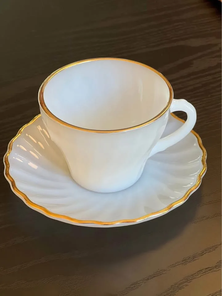 VINTAGE ANCHOR HOCKING FIRE KING TEA SET image indicator(2)