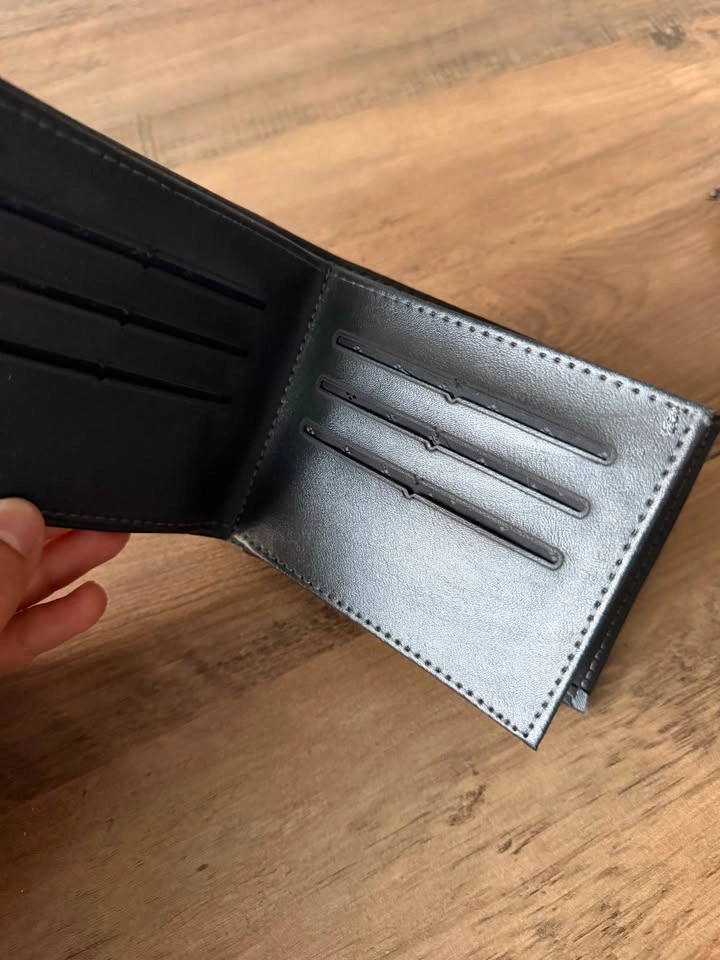 Black Bifold Wallet — Like New - photo 4