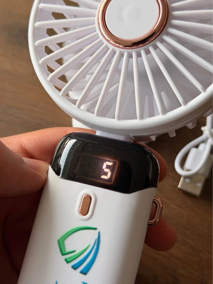 Mini Handheld Fan — Brand New - photo 4