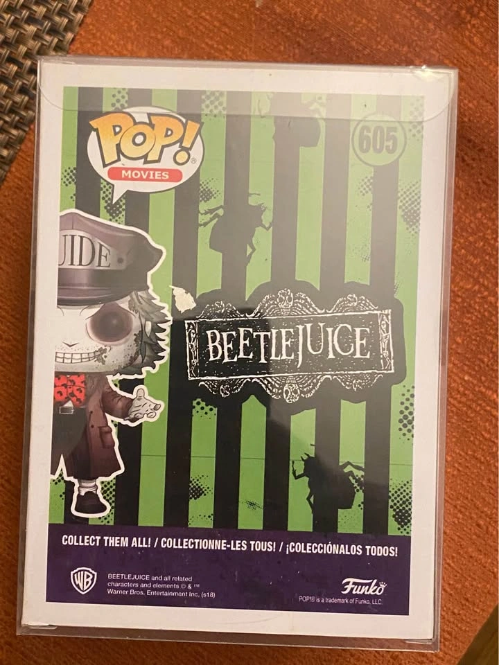 Beetle juice Funko pop glow in the dark - photo 2