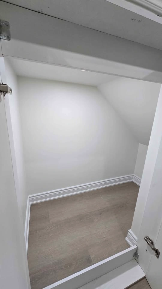 2 Beds 1 Bath - Apartment - photo 4