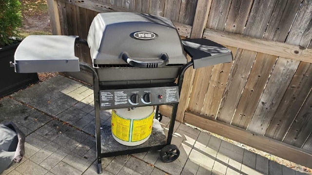Broil-Mate Propane BBQ