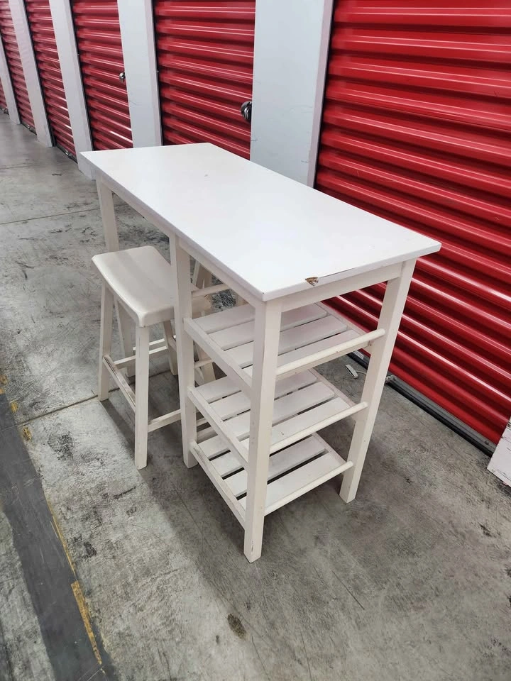 🇨🇦  Counter Height Dining Set / Bar Table and 2 Stools - photo 4
