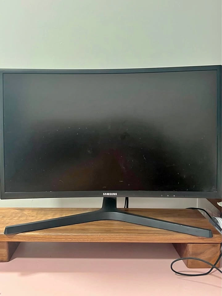 Samsung 24-Inch Curved Gaming Monitor