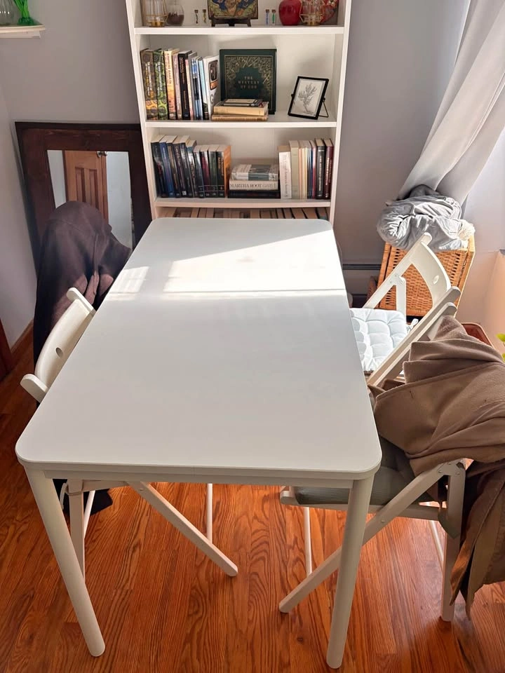 White rectangle ikea TOMMARYD table