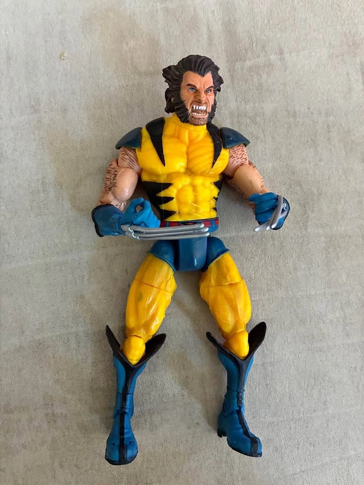 ToyBiz Unmasked Variant Wolverine Marvel Legends S3 2002