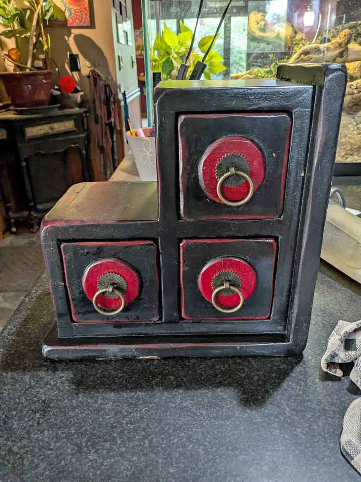 Vintage Asian-Inspired 11" Wooden Stepped Bookends/Shelves