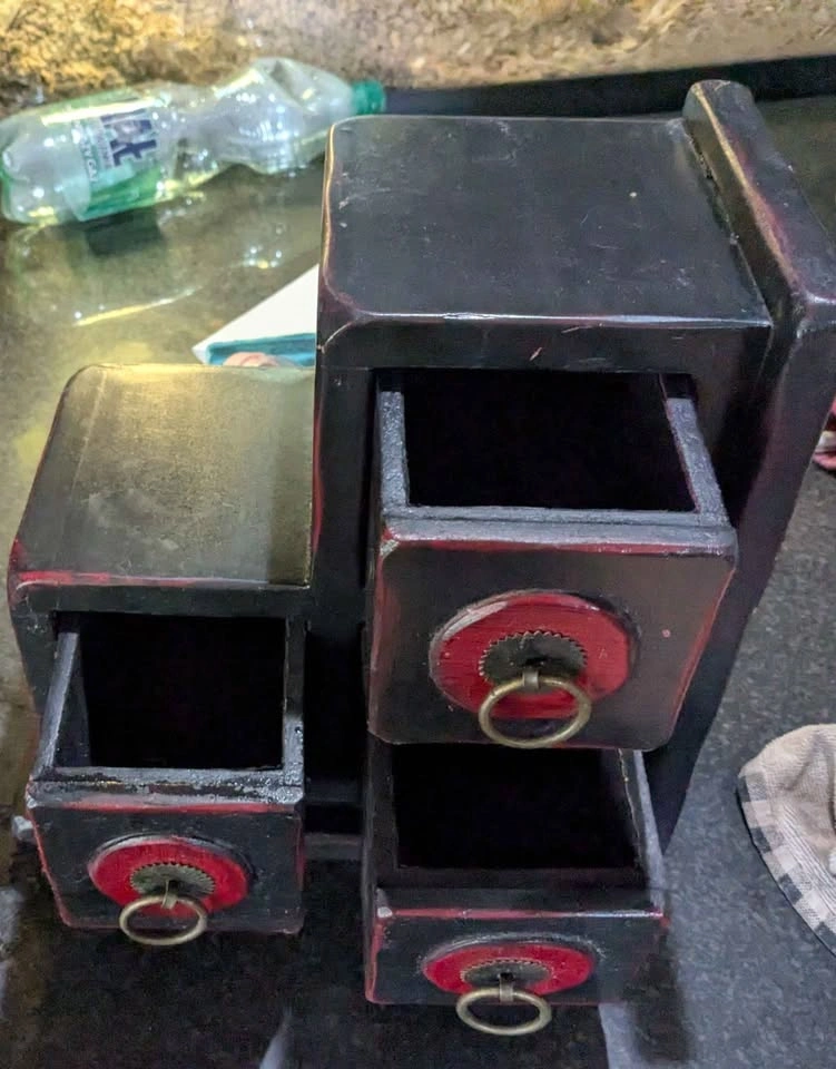 Vintage Asian-Inspired 11" Wooden Stepped Bookends/Shelves - photo 2