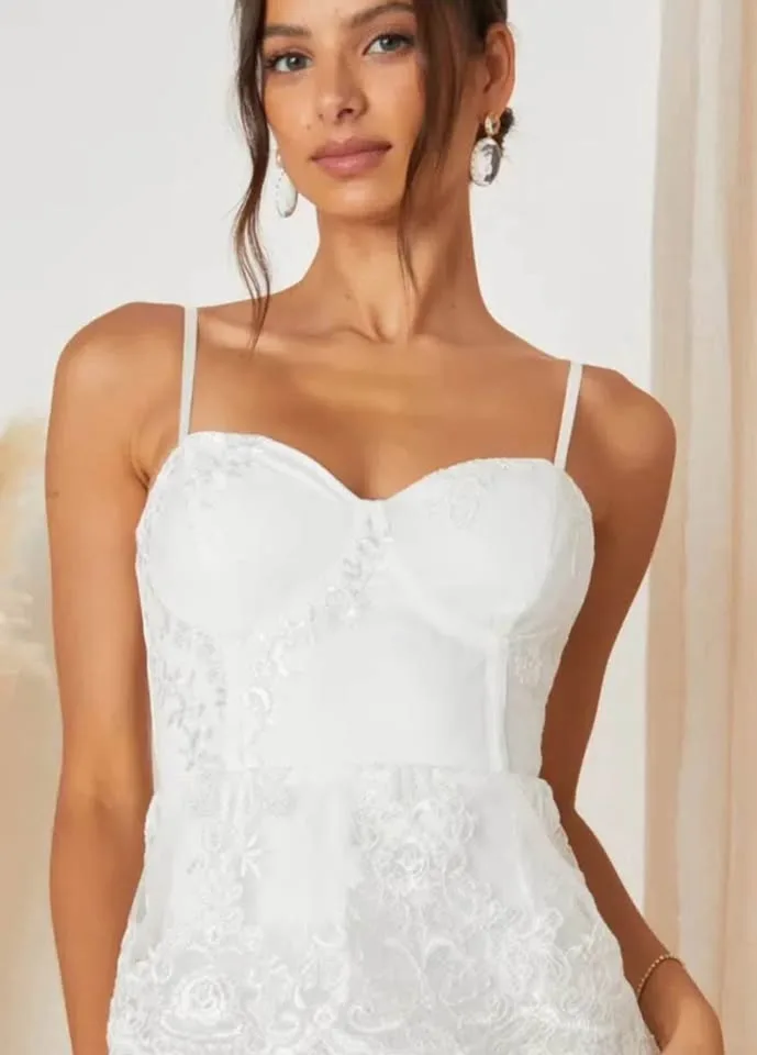 wedding dress size Medium image indicator(4)
