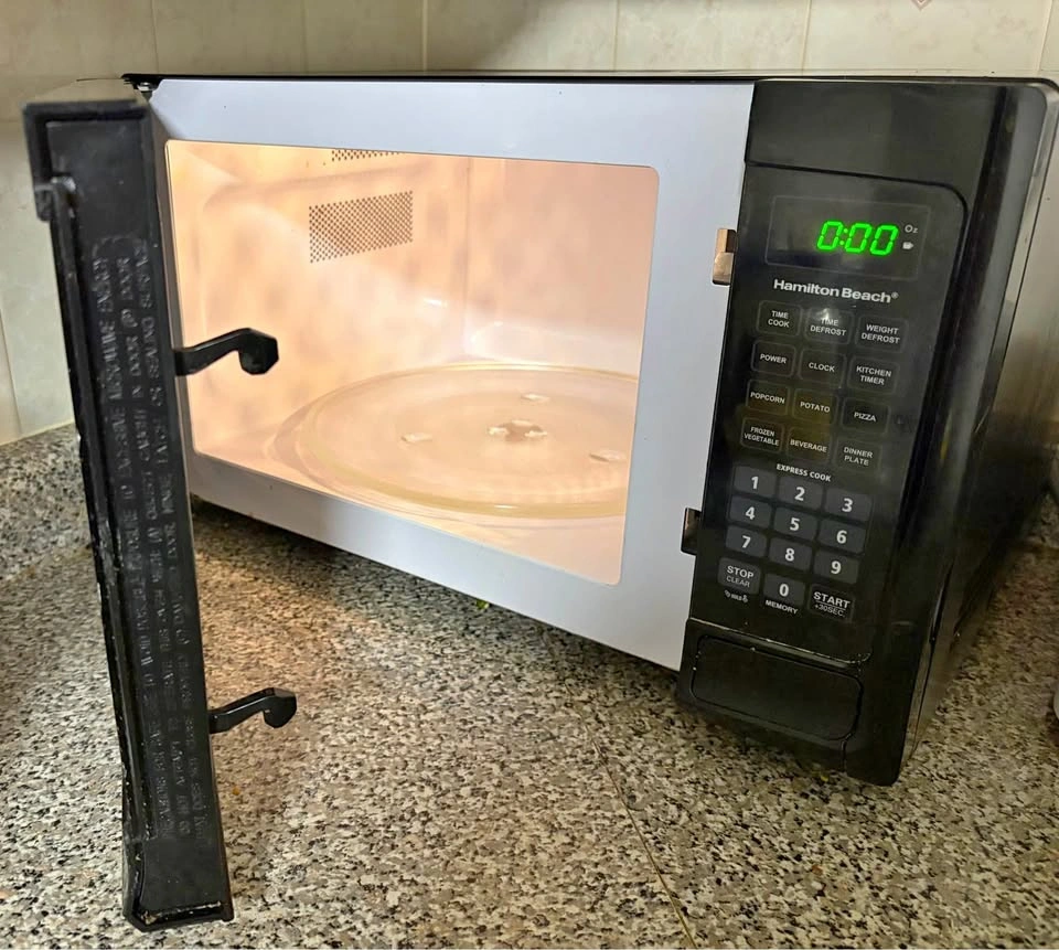 Hamilton Beach Microwave