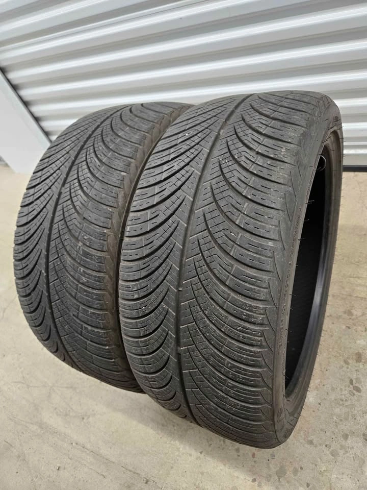 235/40ZR18 All Season Tires - photo 2