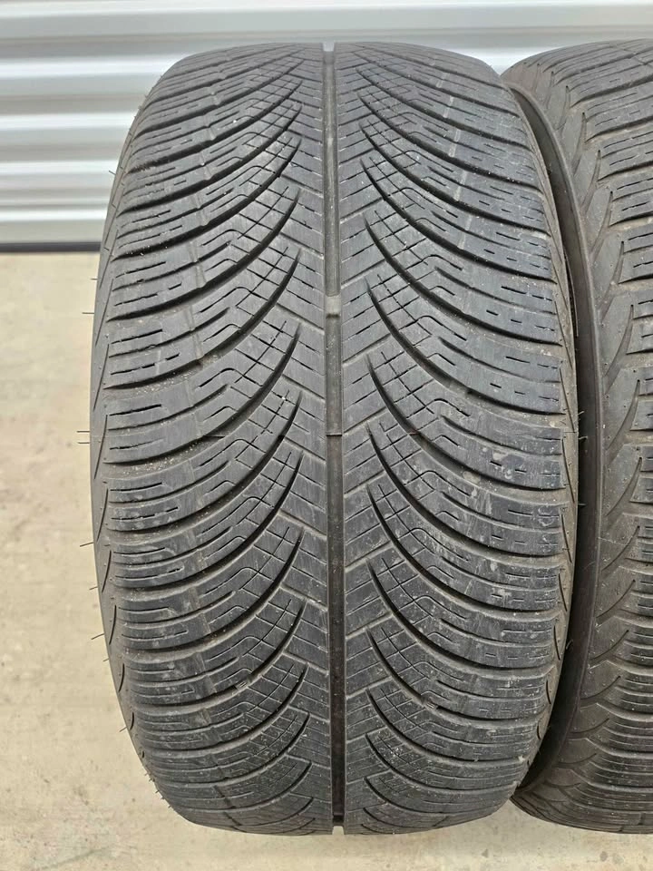 235/40ZR18 All Season Tires - photo 4