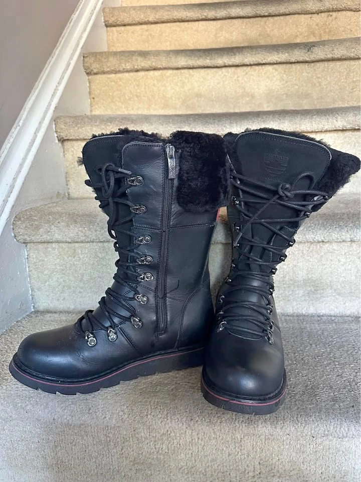 Royal Canadian CASTLEGAR Winter Boots – Women’s Size 8 / EU 39